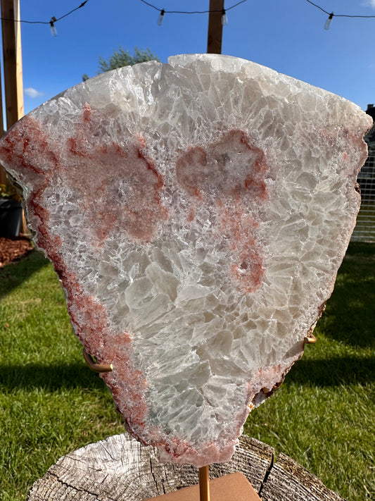 Pink amethyst slab with quartz