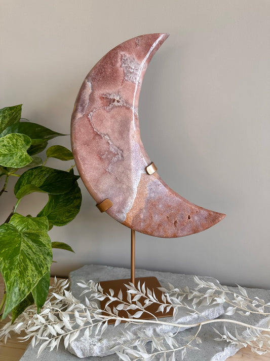 Pink Amethyst moon on stand